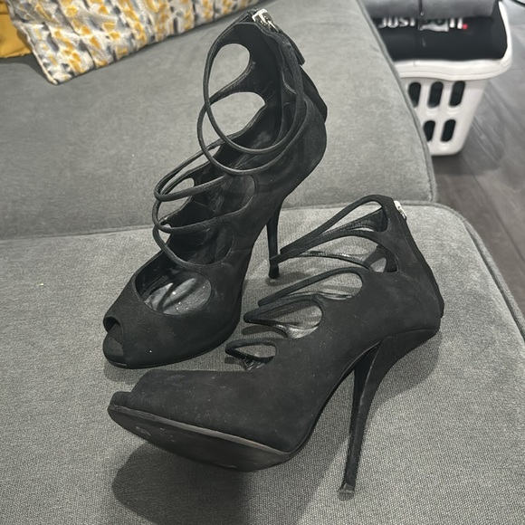 Giuseppe Zanotti suede black pump - Picture 2 of 2